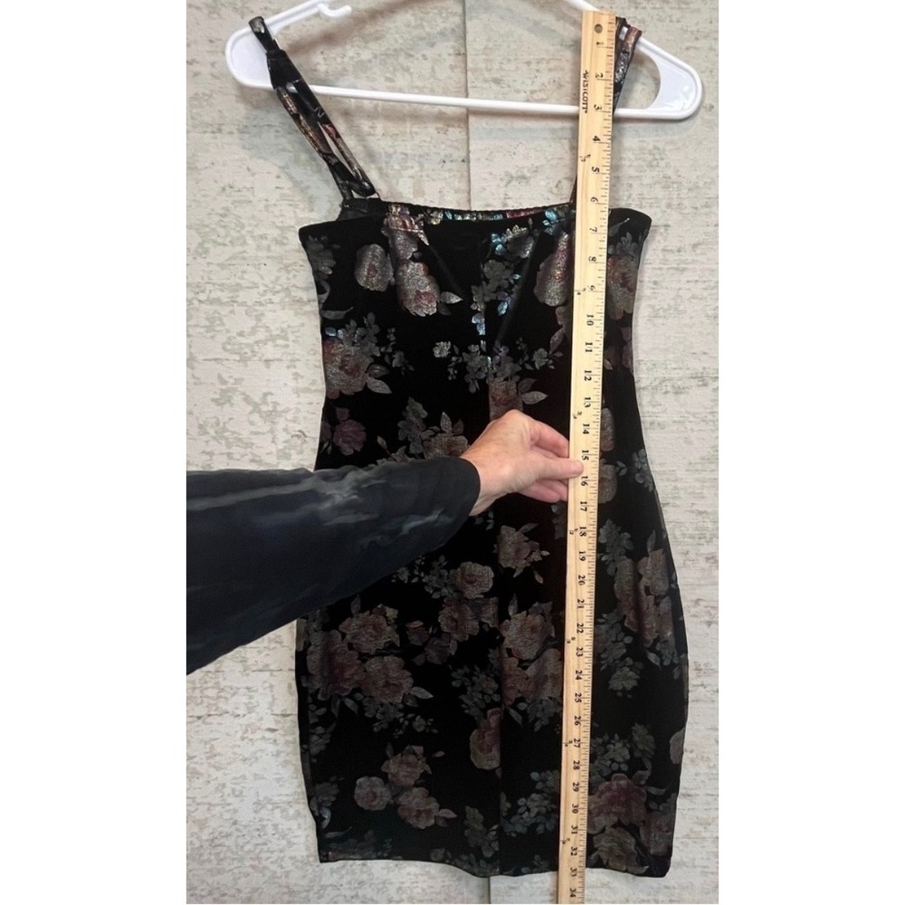 Rue21‎ Black Floral Velvet Mini Dress - Picture 8 of 11